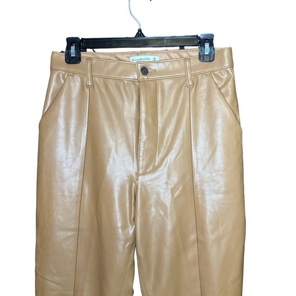 Abercrombie & Fitch | The 90’s Straight Ultra HiRise Faux Leather | Size 10 - Picture 2 of 9